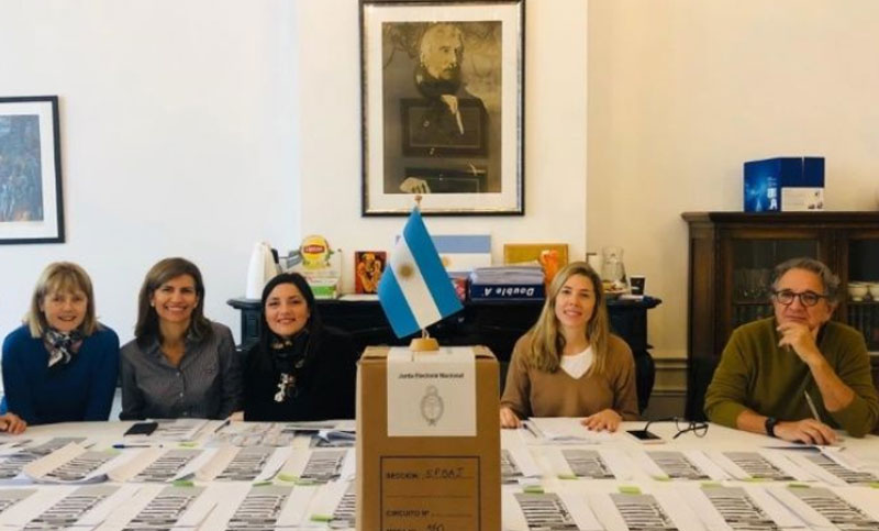 Detectan irregularidades en el voto de ciudadanos argentinos en el exterior