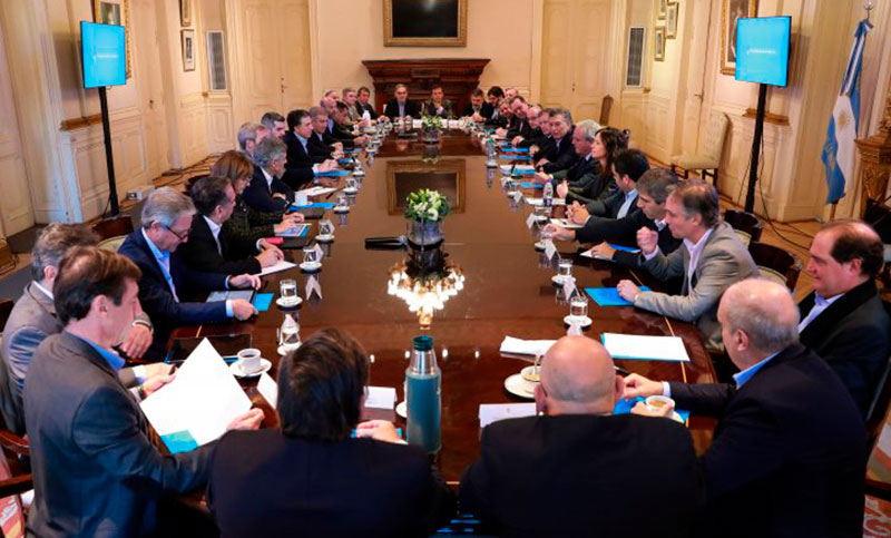 Macri encabezó su anteúltima reunión de gabinete y prepara sus últimos dos viajes antes de entregar el mando
