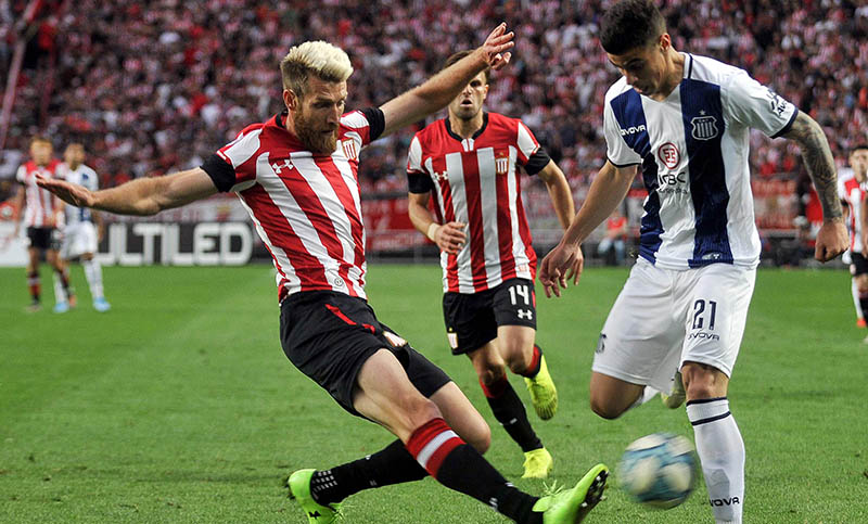 Estudiantes venció a Talleres y se prepara para volver a casa