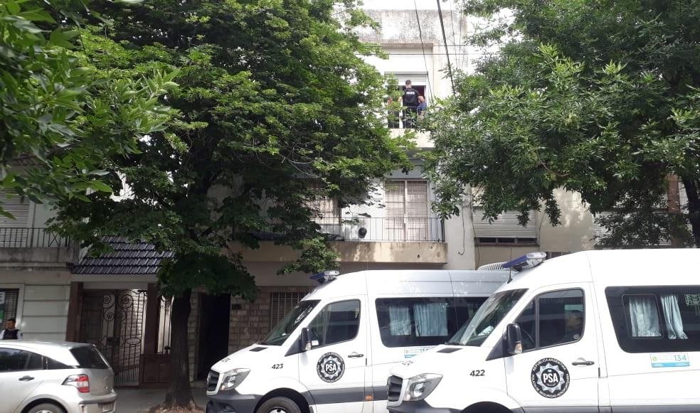 Detuvieron a doce personas en Rosario vinculadas a la banda narco «Los Monos»