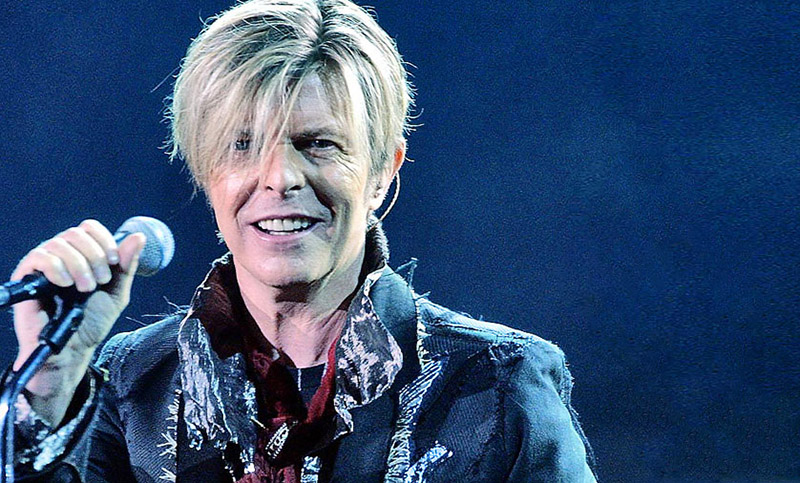 Músicos locales se reúnen para homenajear a David Bowie