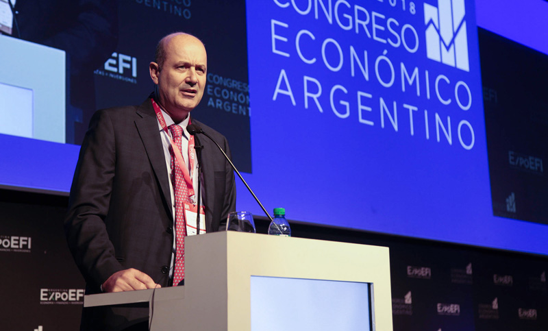 Sturzenegger, lapidario con Macri: “El fracaso económico es sorprendente”