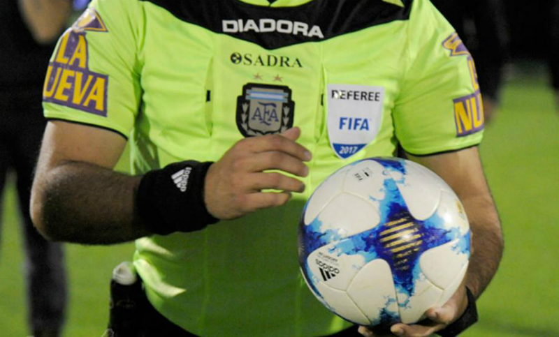 Ya están los árbitros que dirigirán a Newell’s y Central