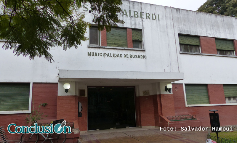 Lo golpearon y retuvieron en su casa por no pagarle a sus empleados