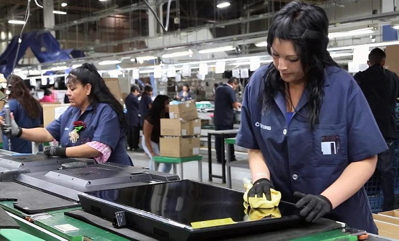 La mujer gana terreno dentro de gremios locales y en distintas actividades laborales