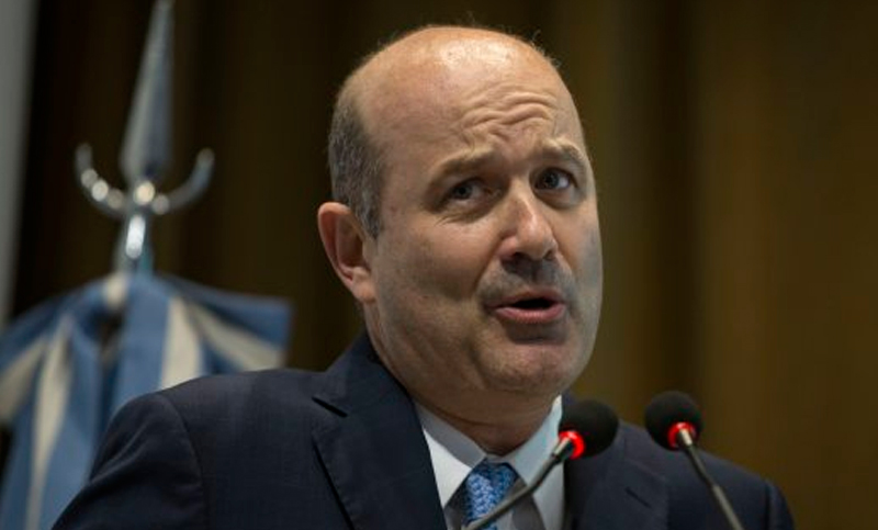 Sturzenegger duro contra Macri