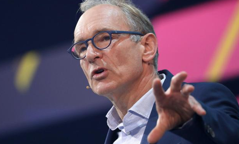El creador de la web propone un «contrato» global para salvarla de los riesgos que la acechan