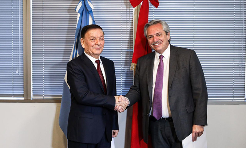 Alberto Fernández se reunió con un enviado de China y con el director de la OIT