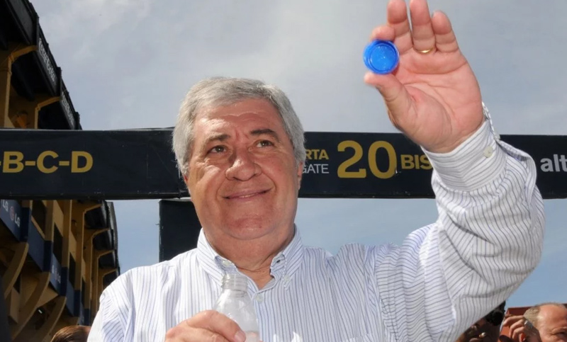 Apuntalado por Riquelme, Ameal se impuso en Boca