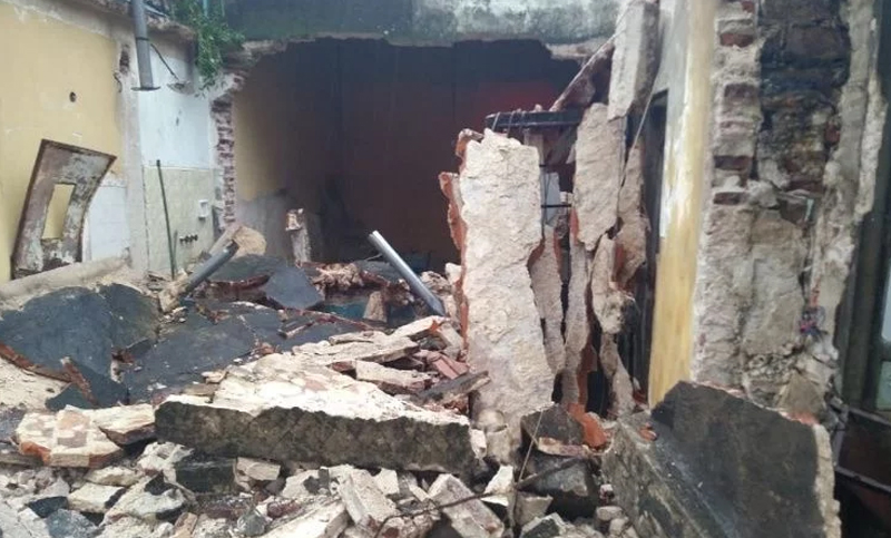 Se desplomó el techo de una vivienda debido al fuerte temporal