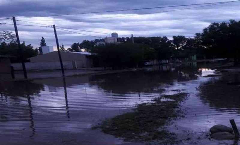 Hay al menos 200 evacuados por las intensas lluvias en Córdoba