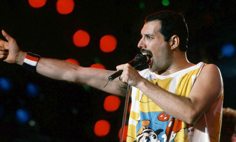 Freddie Mercury aún envía regalos navideños a sus amigos