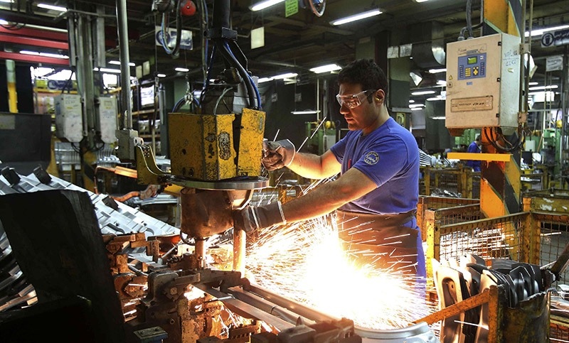 La producción metalúrgica acumula cayó un 7% en el año y más del 40% de las plantas redujeron personal