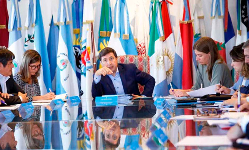 Arroyo confirmó que en unos días habrá un nuevo cronograma de entrega de tarjetas alimentarias