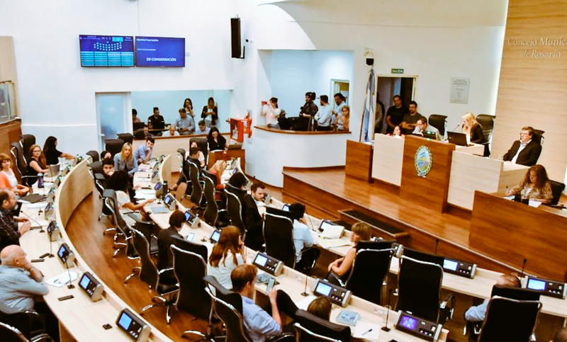 Presupuesto 2020: ediles con 30% menos de sueldo, TGI más caro y Javkin con facultad sobre el boleto