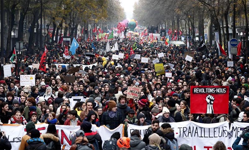 Continúan las protestas y huelgas de transportes en Francia