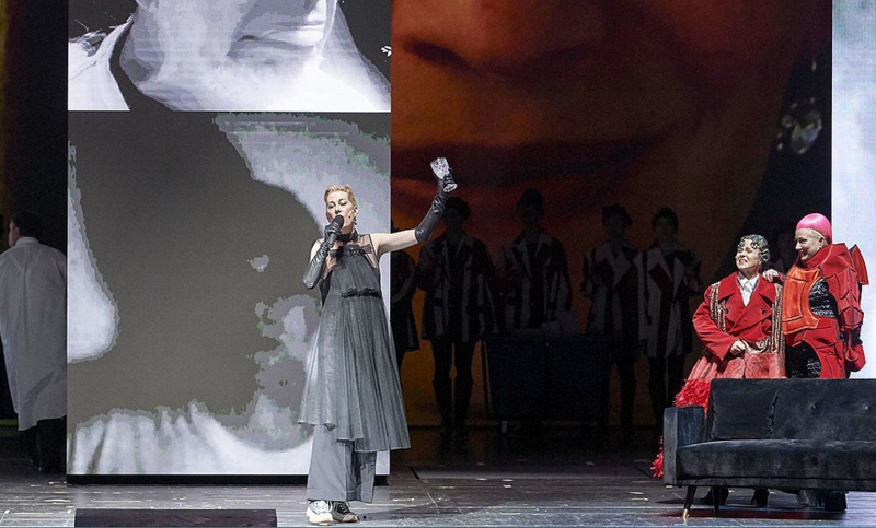 Tras 150 años las mujeres llegan la Ópera de Viena con una obra transgénero
