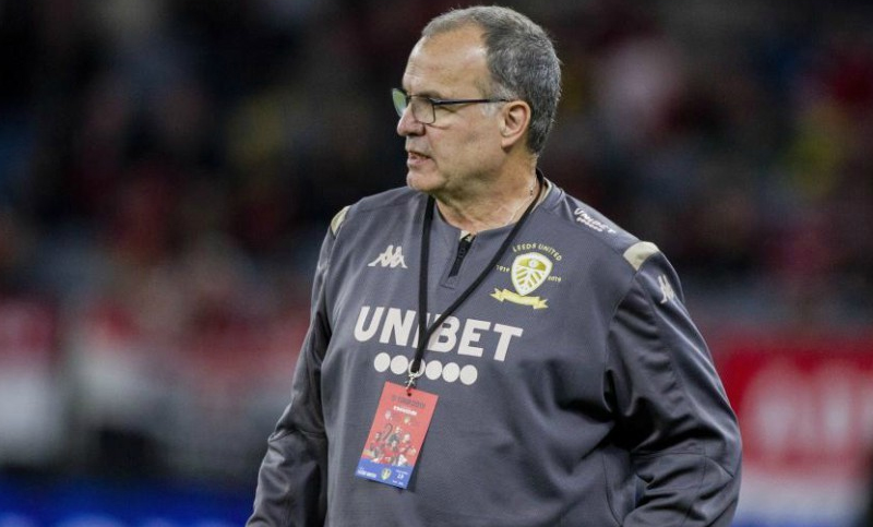 Leeds de Bielsa logró un empate sobre la hora y sigue en zona de ascenso a la Premier