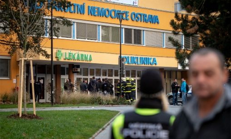 Tiroteo deja al menos seis muertos en un hospital de República Checa