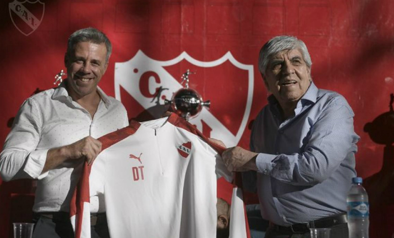 Lucas Pusineri: «El desafío de dirigir a Independiente me llena de adrenalina»