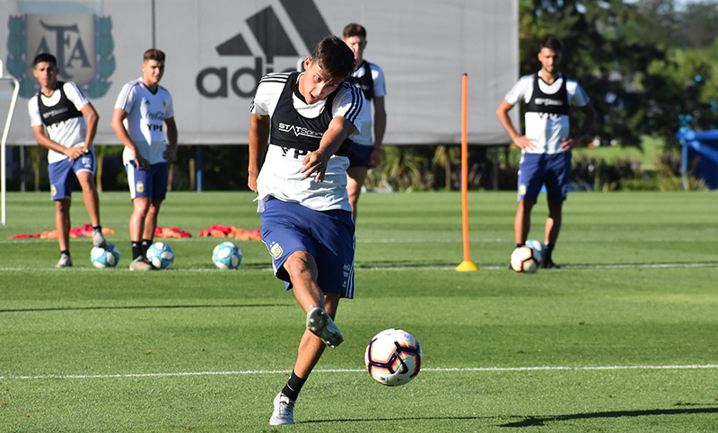 Batista oficializó la lista de convocados para el Preolímpico Sub 23