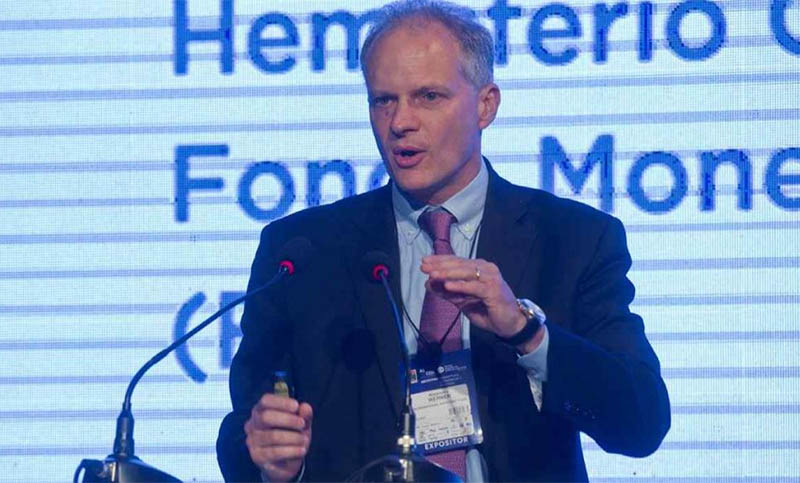 El FMI retarda proyección de la economía argentina hasta saber “el plan integral”