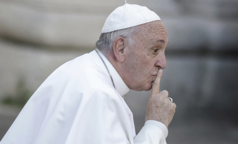 El papa pidió «rechazar con valor» las «fake news»