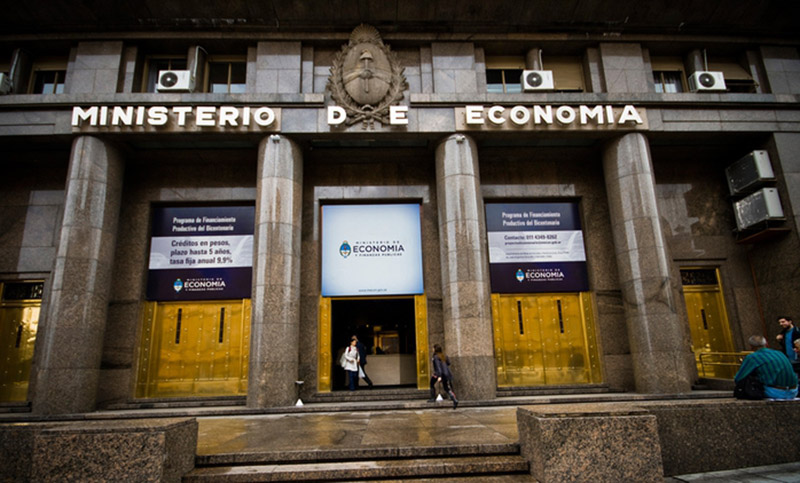 Economía colocó deuda por $17.000 millones a una tasa más baja