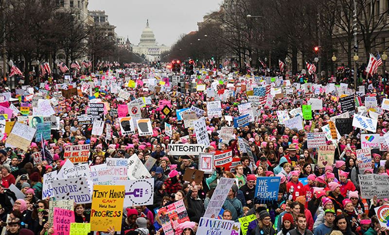 Grupos feministas escracharon a Trump en la cuarta Marcha de las Mujeres