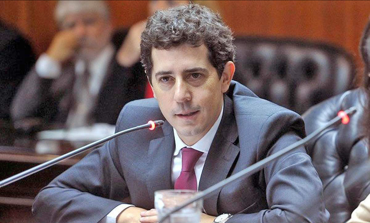 A diferencia del presidente, De Pedro dijo que Milagro Sala es una “presa política” y reclamó su libertad