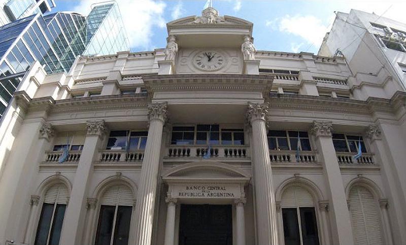 Bancos empiezan a bajar las tasas para pymes como les pidió el BCRA