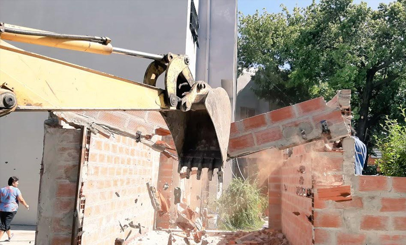 Demolieron construcciones irregulares en la zona sudoeste
