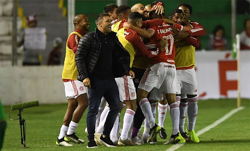 Coudet tuvo su debut con victoria en el Inter de Porto Alegre