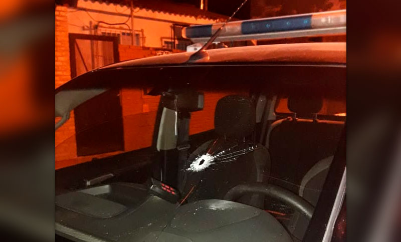 Balearon a un policía en medio de un control vehicular