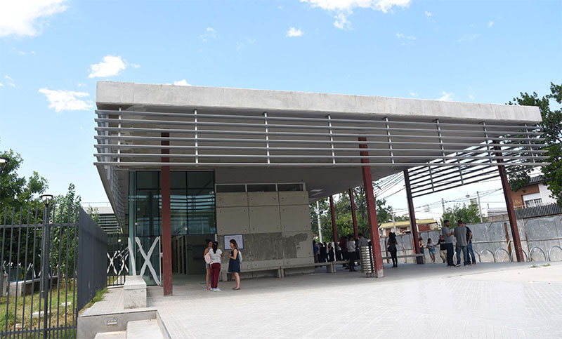 Balearon a un joven de 18 años tras una discusión en una plaza