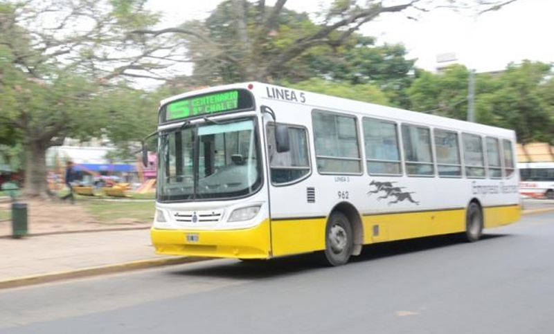 Desde la medianoche habrá paro total de transporte en Santa Fe capital
