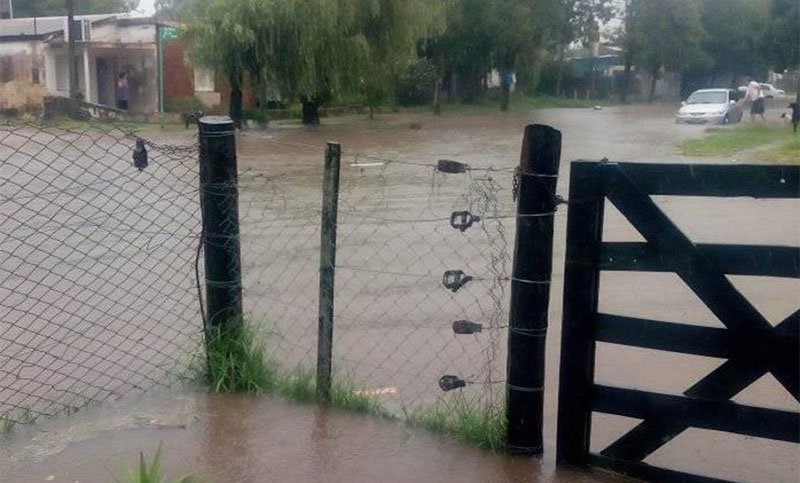 San Genaro bajo agua: llovieron más de 100 milímetros en menos de una hora