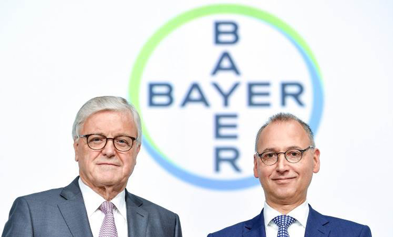 El presidente de Bayer renunció a su cargo en medio de juicios por el glisofato