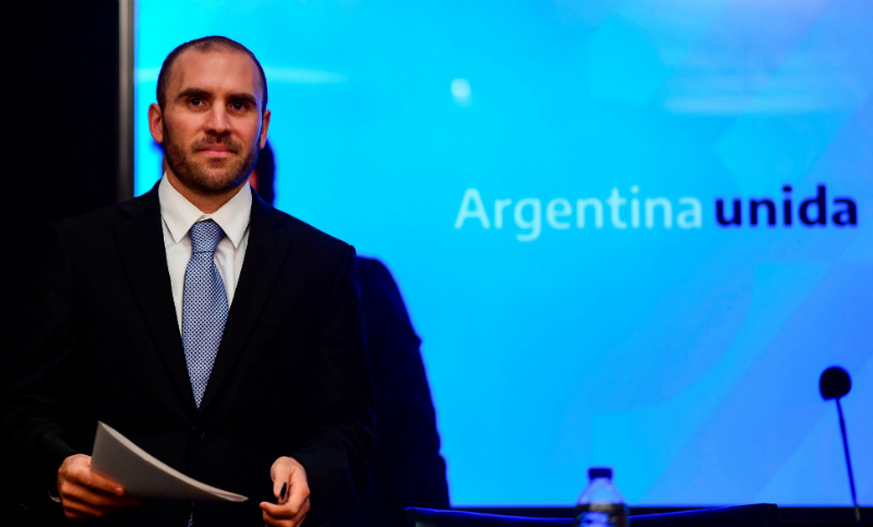 El Gobierno le pedirá al FMI reprogramar los vencimientos más pesados