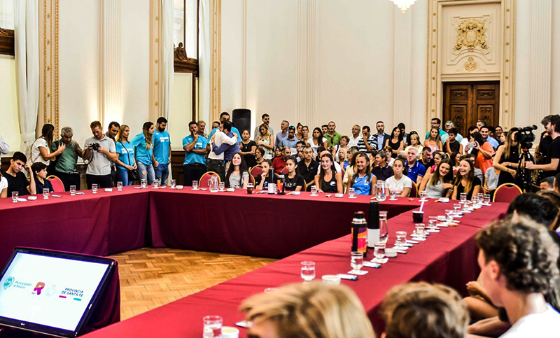 Reconocimiento a deportistas santafesinos que participarán del YOG 2022