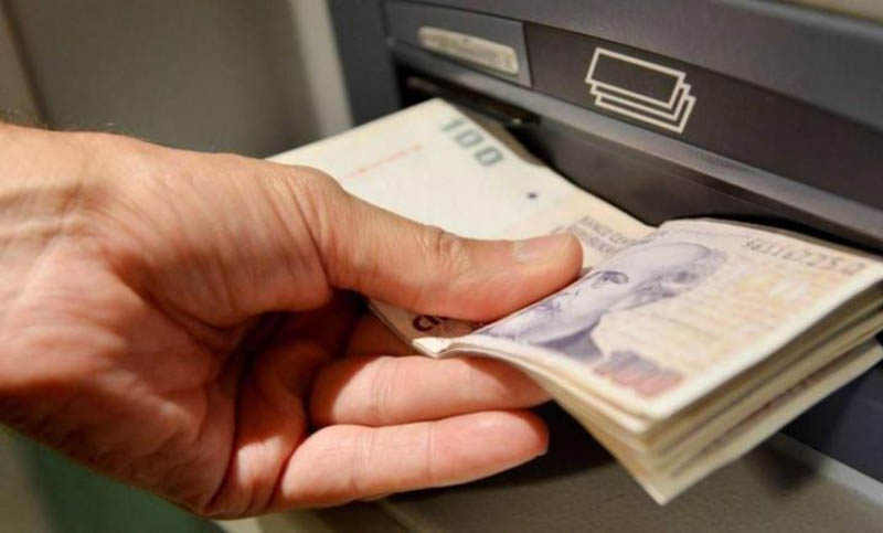 Desde febrero comienza a regir el aumento de 4 mil pesos para trabajadores privados