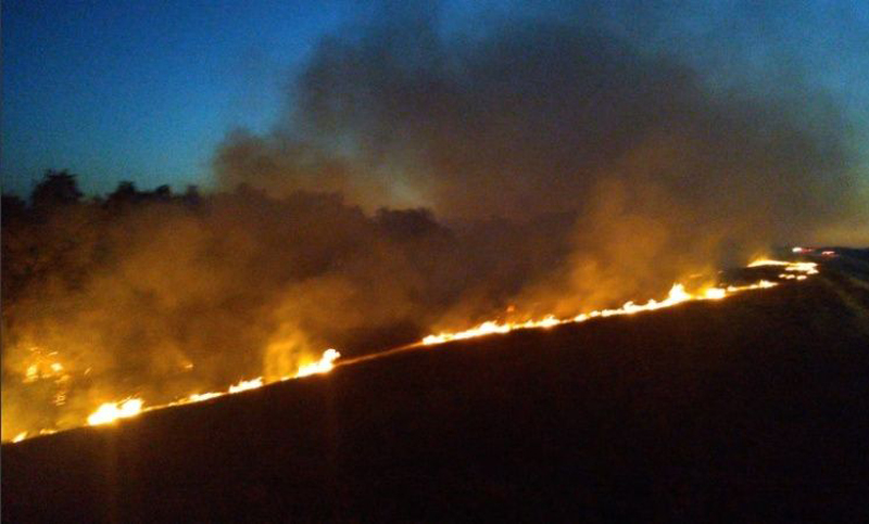 El incendio en las islas sigue avanzando