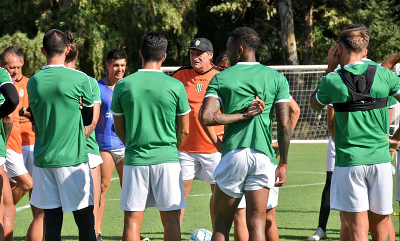 Banfield: el DT Falcioni tiene todo listo para recibir al Canalla