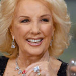 Entre el glamour y el espanto, cumplió 93 años la reina de los almuerzos