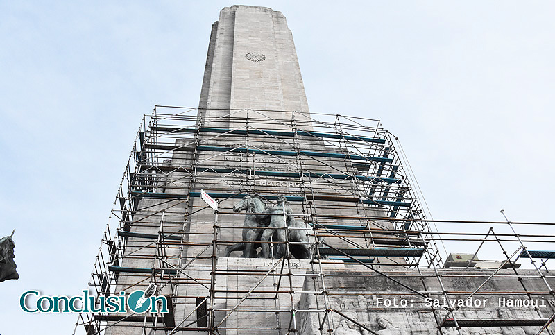Provincia y Nación se comprometieron a finalizar las obras en el Monumento a la Bandera 
