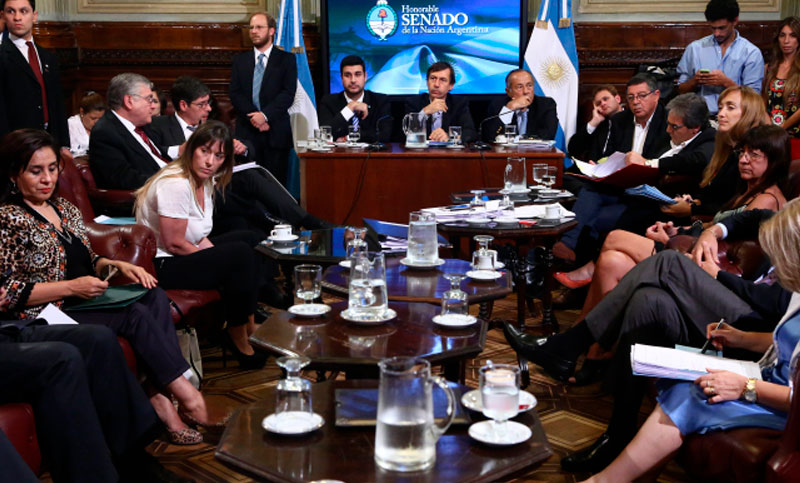 La Bicameral analizará los últimos decretos de Cambiemos y los primeros de la gestión de Fernández