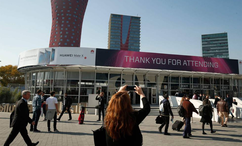 Empresas se retiran de feria tecnológica de Barcelona por el alerta del coronavirus