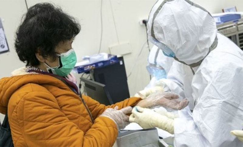 Francia reporta primer deceso por coronavirus en Europa