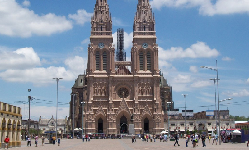 La Iglesia convocó a una misa en Luján para rechazar el proyecto oficial de aborto que impulsa el Gobierno