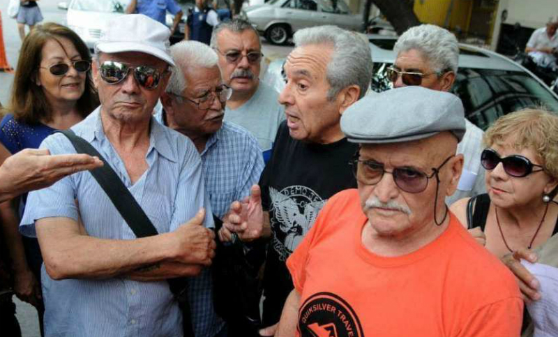 El defensor de la Tercera Edad aseguró que el aumento a jubilados por decreto es “inconstitucional”